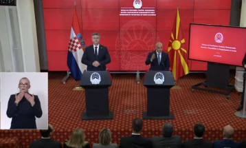 Konferencë shtypi  e kryeministrave Kovaçevski dhe Plenkoviq (drejtpërdrejt)