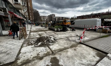 Герасимовски: Започна реконструкција на платото пред Зелениот пазар