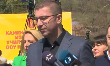 Mickoski: VMRO-DPMNE nuk do të marrë pjesë në grupin punues për ndryshimet kushtetuese, pushteti dëshiron ta politizojë procesin