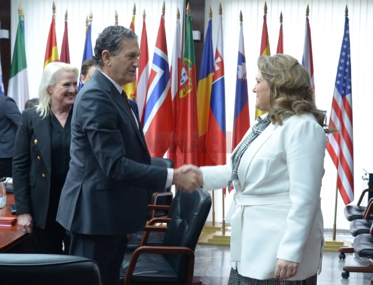 Петровска – Рубин: Северна Македонија и САД заеднички во борба против дезинформациите