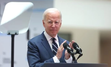 Biden lands in Dublin ahead of historic trip to ancestral homelands