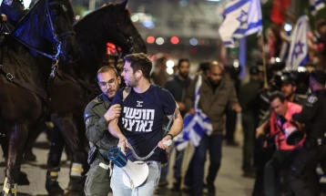 Protests continue in Israel despite delay to judicial reform