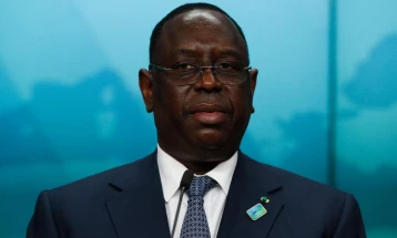 Во Сенегал формирана коалиција против третиот мандат на претседателот Сал
