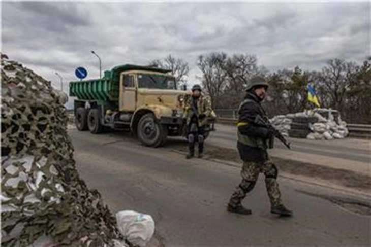 Украинските војници на линијата на фронтот ќе добиваат дополнителни  2.700 долари месечно