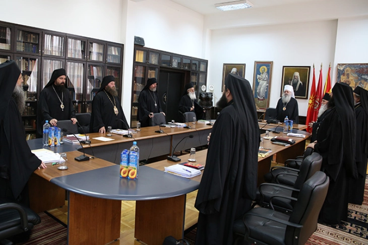 Синодот утре ќе одржи седница на која треба да одлучи за обединување на МПЦ-ОА и ПОА, потврди митрополитот Петар