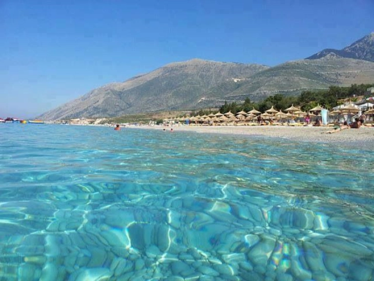 Turizmi shqiptar ka nevojë për 100 mijë punëtorë, është i mbushur me njerëz nga vendet aziatike