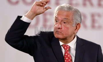 Претседателот на Мексико накусо изгуби свест поради Ковид