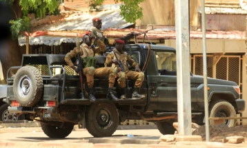 Së paku 33 ushtarë e humbën jetën në një sulm në Burkina Faso