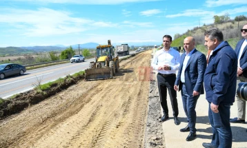 Kovaçevski dhe Boçvarski për inspektim të punimeve në autostradën Rankovce-Kriva Pallankë