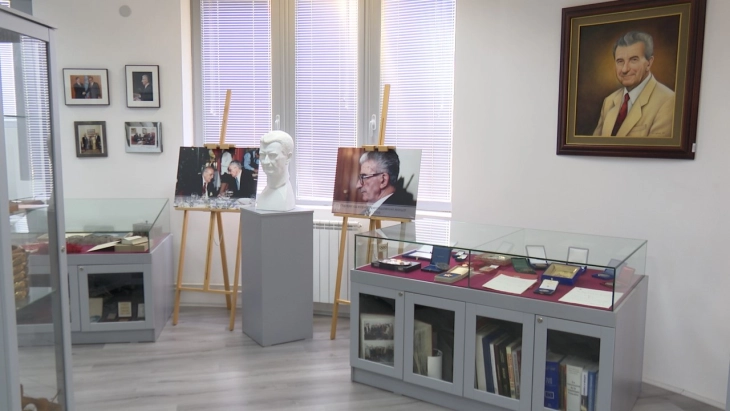 Отворен ден за посета на спомен собата на Киро Глигоров во Штип