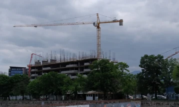 Komuna e Qendrës për MIA-n: Nuk ka leje për ndërtesë shumëkatëshe të tretë tek 