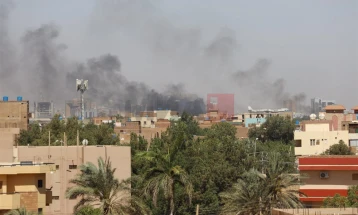 Жестоки судири во Картум додека армијата се обидува да ги потисне паравоените сили