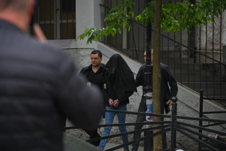 Iu caktua masa e paraburgimit babait të djalit i cili vrau tetë nxënës dhe rojen në një shkollë të Beogradit