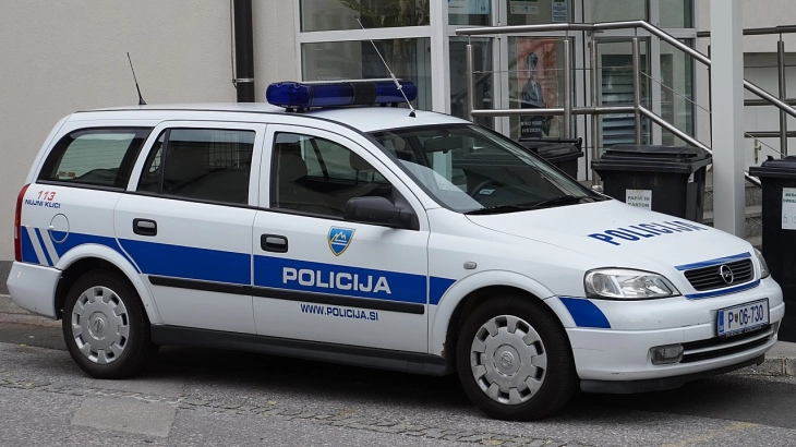 Словенија го засилува полициското присуство околу училиштата со цел навремено откривање потенцијални насилни инциденти