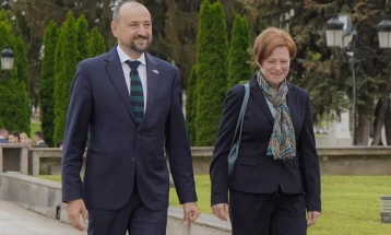 Вицепремиерот Битиќи оствари средба со новата германска амбасадорка