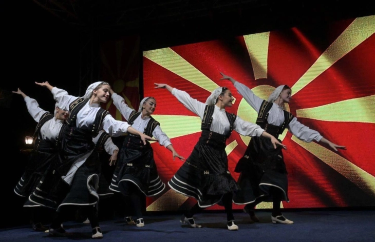 Dita e Evropës solli në Ohër shkëlqimin e Ansamblit shqiptar të RMV-së