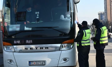 Shqiptohen 31 sanksione për autobusë që kryejnë transport të nxënësve
