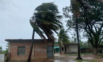 Fears of devastation as Cyclone Mocha hits Myanmar and Bangladesh