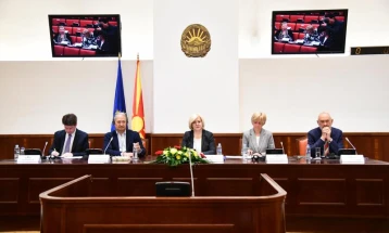 Miratohen rekomandimet e Takimit të 21-të të Komitetit të përzier parlamentar - RMV dhe BE