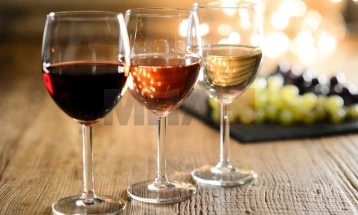 Поради коронавирусот се откажува натпреварот за најдобро младо вино произведено во домашни услови