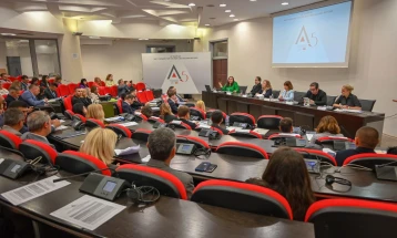 Konferenca A5: Edukimi mediatik e përforcon rezistencën demokratike të shoqërisë nga ndikimet e dëmshme