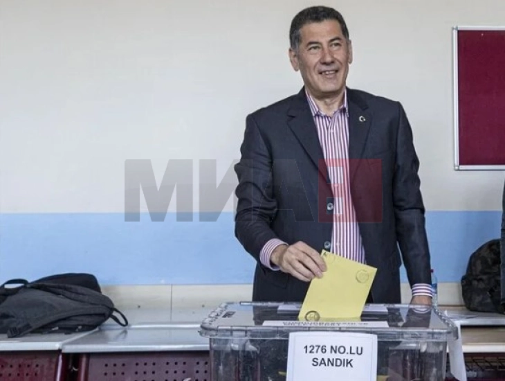 Третопласираниот кандидат Синан Оган со поддршка за Ердоган во вториот круг од претседателските избори во Турција