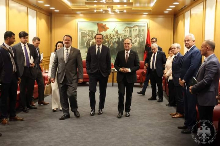 Begaj: Njohja reciproke mes Prishtinës dhe Beogradit do të ndikojë pozitivisht në sigurinë dhe progresin e Ballkanit Perëndimor