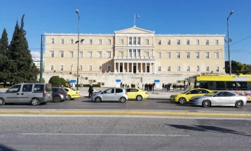 Përbërja e re parlamentare në Greqi me siguri do të betohet të dielën, ndërsa një ditë më vonë do të shpërbëhet