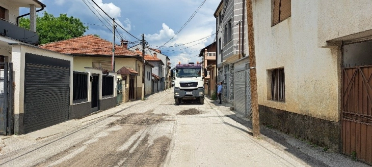 Почна реконструкцијата на улицата „Мирче Ацев“ во Тетово 