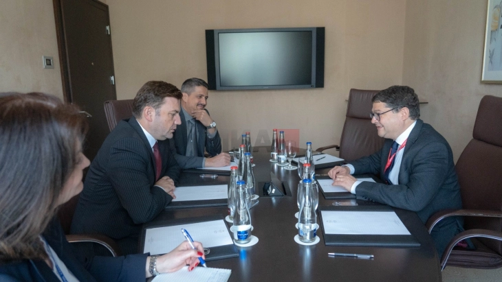 Османи во Братислава се сретна со специјалниот пратеник на Франција за Украина, Ејброн и со белоруската опозиционерка, Тихановскаја