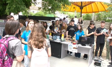 Штипските средни училишта организираа Отворен ден за идните средношколци