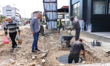 Почна проширување и реконструкција на дел од булеварот кај градскиот пазар во Куманово