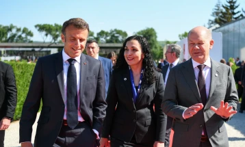 Presidentja e Kosovës, Vjosa Osmani takoi presidentin Makron, kancelarin Sholc dhe përfaqësuesin e lartë Borrell