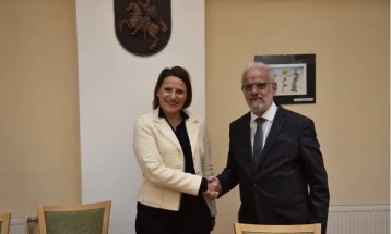 Xhaferi meets first Vice-President of French National Assembly, Rabault