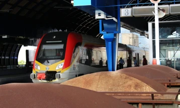Нормализиран железничкиот сообраќај, исплатена априлската плата во ЖРСМ Транспорт