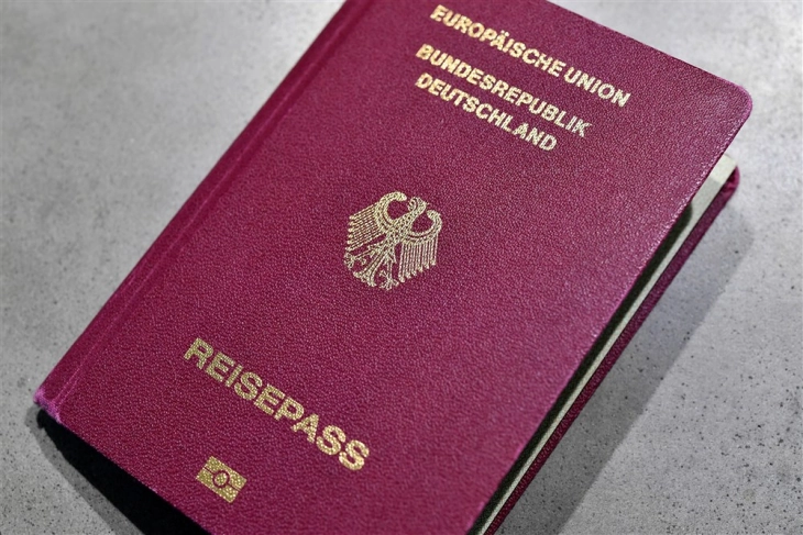 Рекорден број странци добија германски пасош минатата година