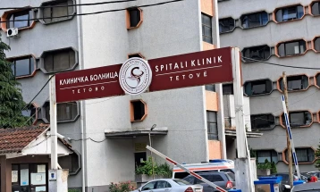 Në spitalin klinik të Tetovës në vendin e objektit të djegur modular do të ketë parking, në porcedurë furnizimi i shtatë ashensorëve të rinj