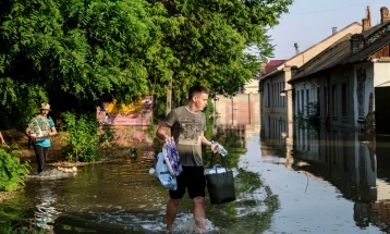 KB: Pasoja të rënda dhe të gjera për mijëra persona pas shembjes së pjesshme të digës Nova Kahovka në Ukrainë