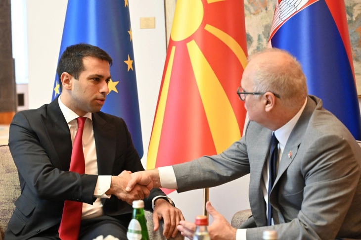 Liberalizohet transporti i mallrave dhe udhëtarëve mes Maqedonisë së Veriut dhe Serbisë