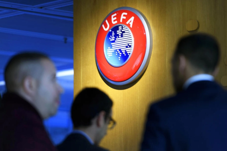 УЕФА може да ја отстрани Осасуна од Конференциската лига поради местење натпревари во сезоната 2013/14