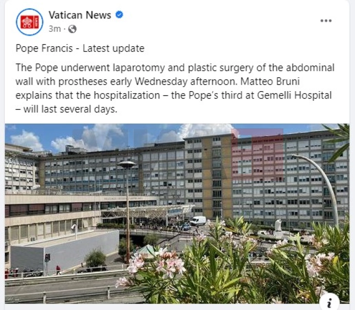 Операцијата на папата заврши без компликации