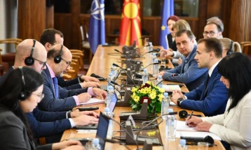 Parliament’s Finances and Budget Committee members meet with IMF representatives