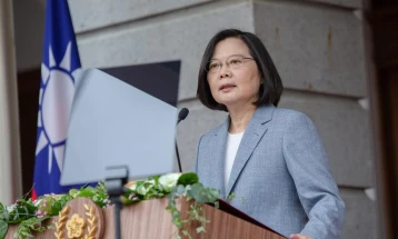 Тајванската претседателка вети засилување на одбранбените способности на островот со нови технологии