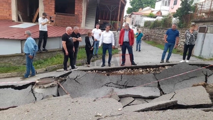 Boçvarski: Qeveria do të ndihmojë në riparimin e dëmeve të shkaktuara nga moti i keq në Dellçevë