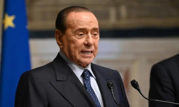Во Италија утре Ден на национална жалост поради смртта на Берлускони