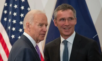 Stoltenberg u takua me Bajdenin përpara samitit të NATO-s në Vilnius