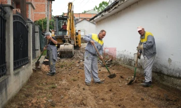 Arsovska në inspektim të rikonstruimit të rrugës në Shuto Orizarë