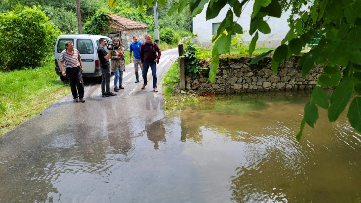 Ka filluar regjistrimi i dëmeve nga vërshimet në zonat e banuara në Komunën e Jegunovcit