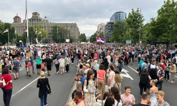 Покрај Белград, осмиот протест Србија против насилството и во уште девет други градови