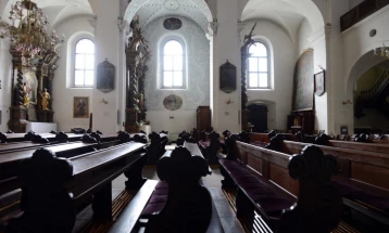 Рекорден број верници во Германија ја напуштиле Католичката црква